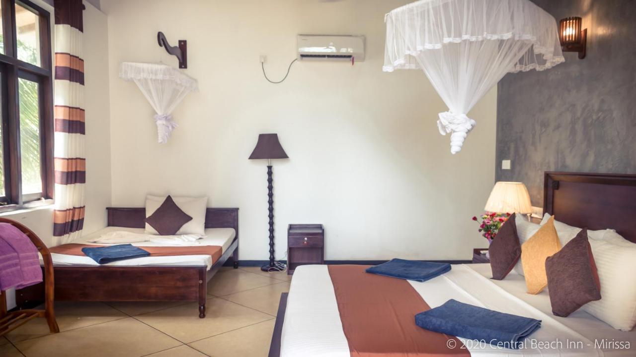 Central Beach Inn Mirissa Dış mekan fotoğraf