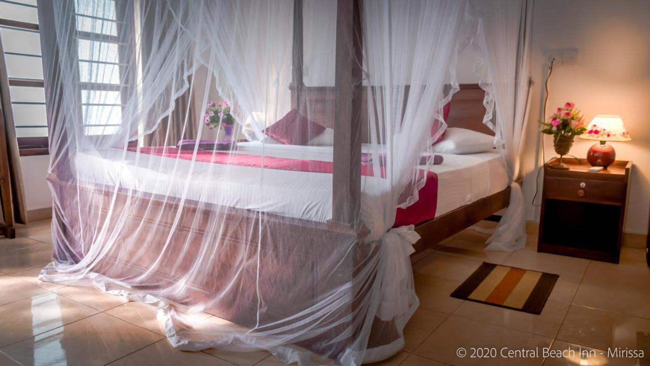 Central Beach Inn Mirissa Dış mekan fotoğraf