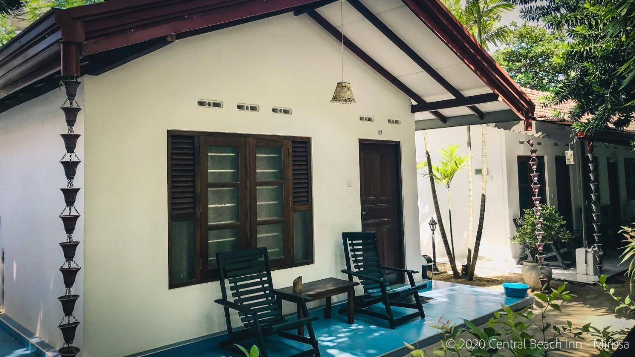 Central Beach Inn Mirissa Dış mekan fotoğraf