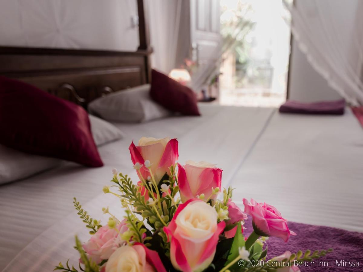 Central Beach Inn Mirissa Dış mekan fotoğraf