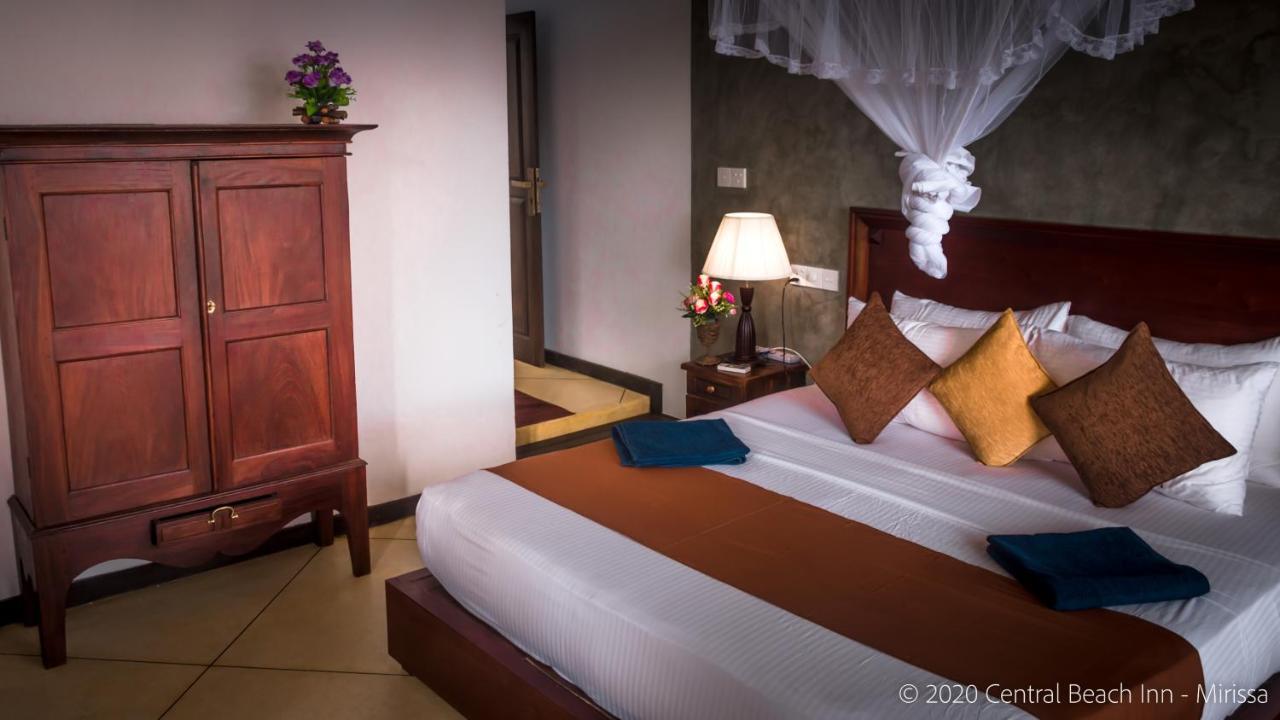 Central Beach Inn Mirissa Dış mekan fotoğraf