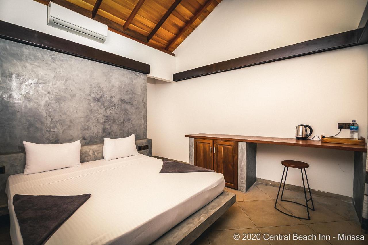 Central Beach Inn Mirissa Dış mekan fotoğraf