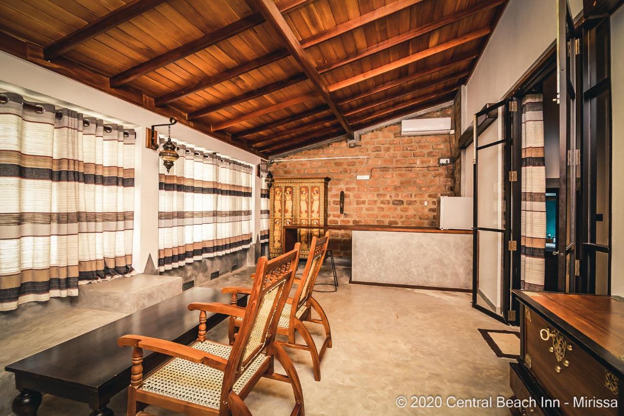 Central Beach Inn Mirissa Dış mekan fotoğraf