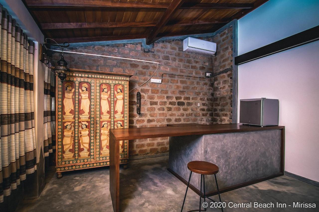 Central Beach Inn Mirissa Dış mekan fotoğraf